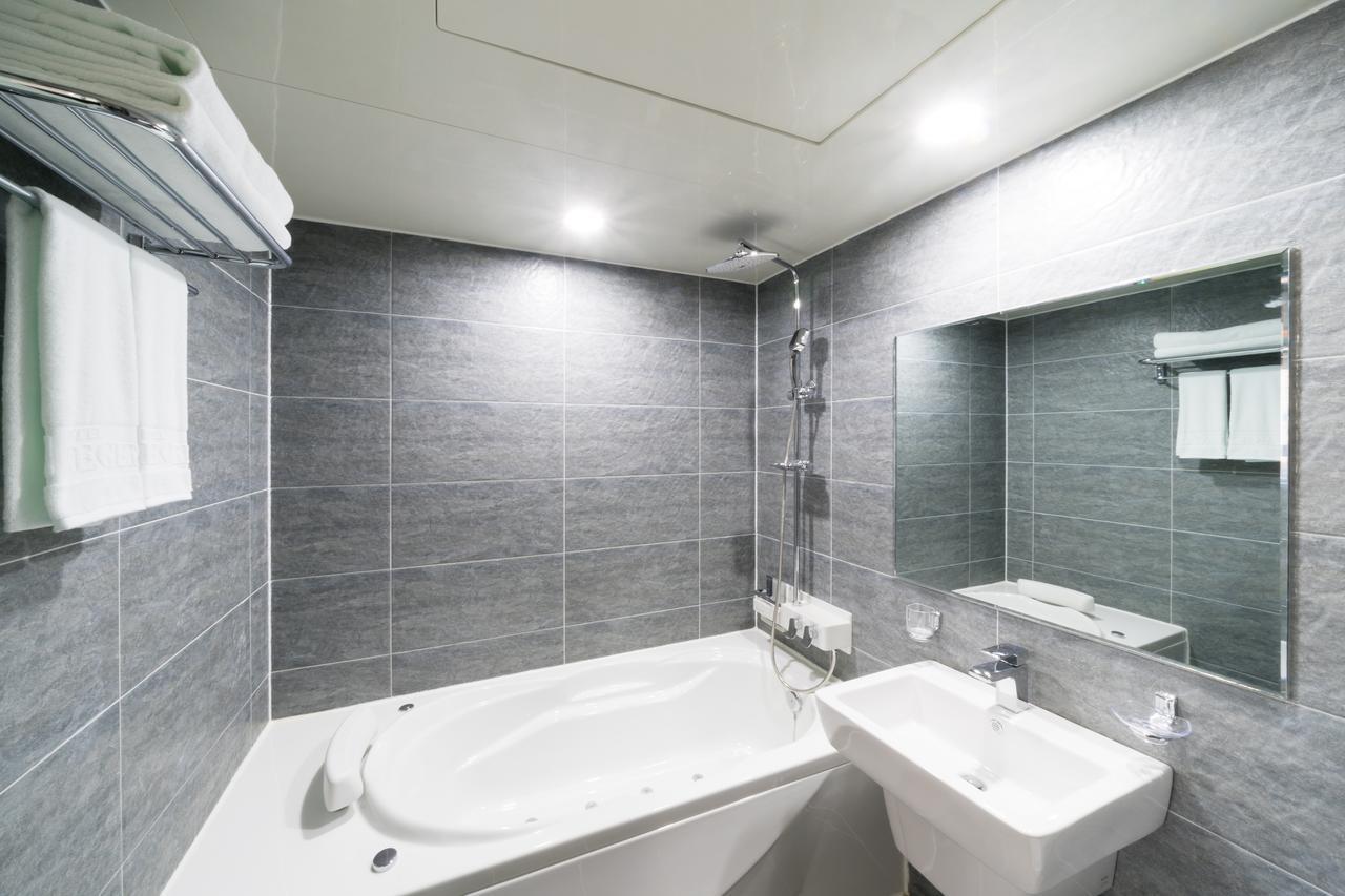 Incheon Airport Legend Hotel Экстерьер фото
