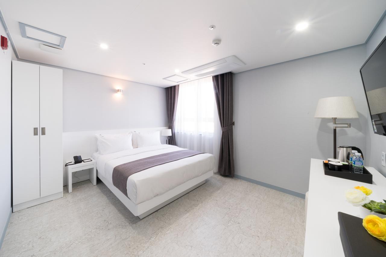 Incheon Airport Legend Hotel Экстерьер фото