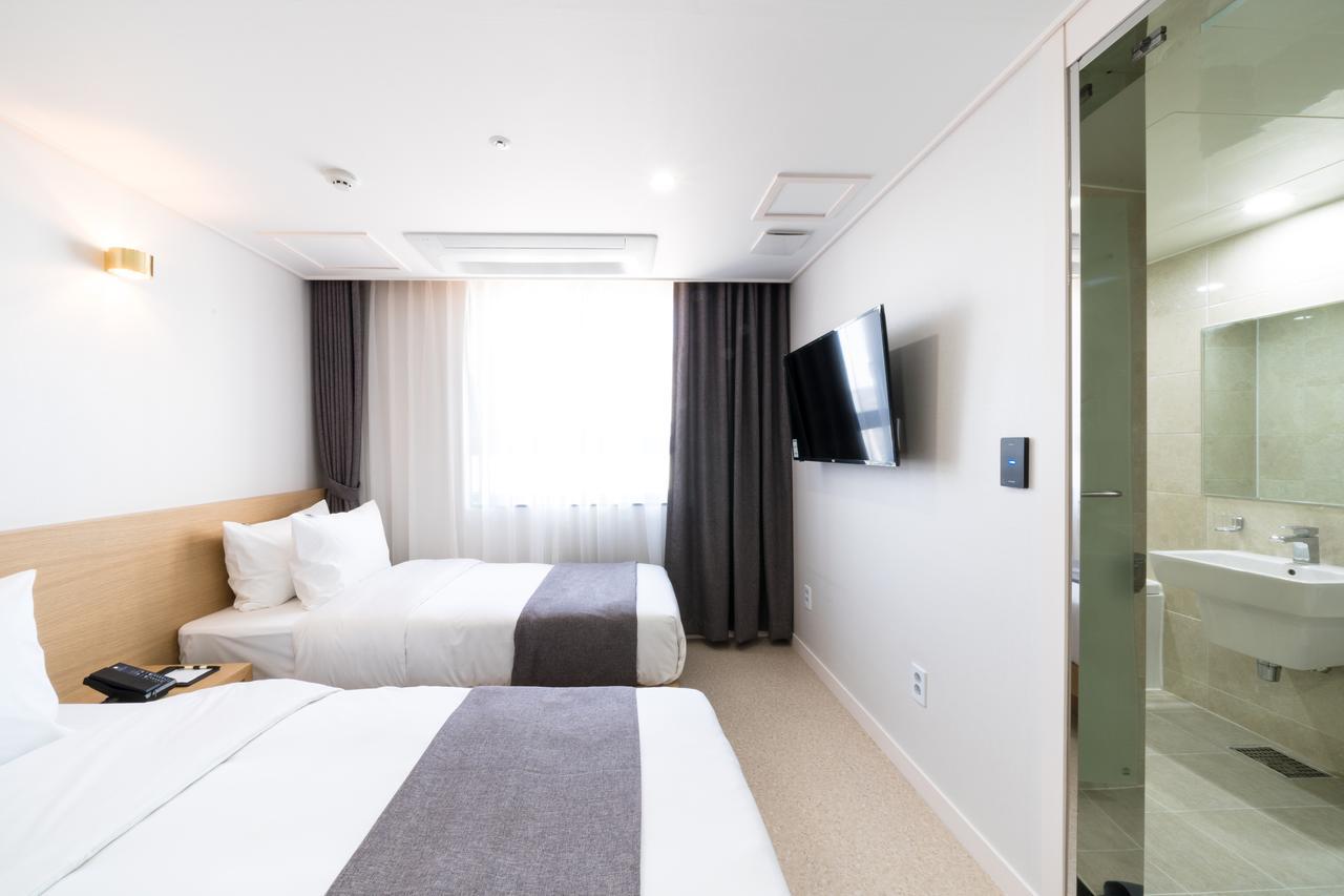 Incheon Airport Legend Hotel Экстерьер фото