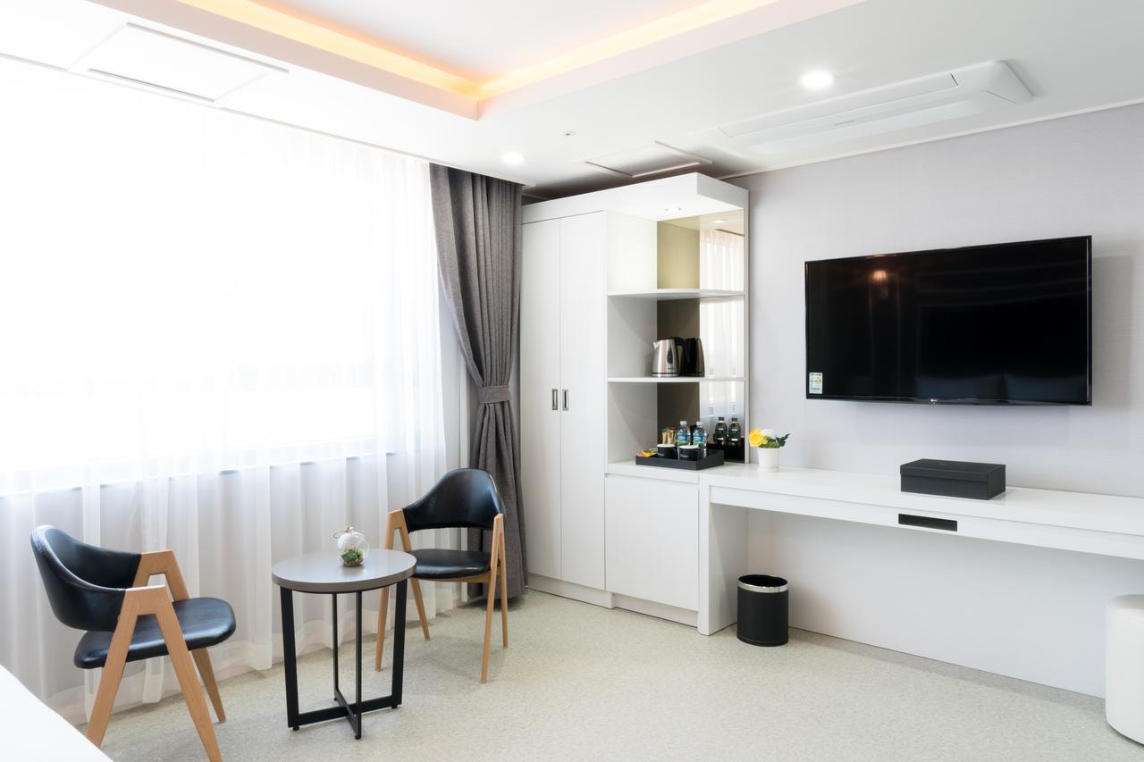 Incheon Airport Legend Hotel Экстерьер фото